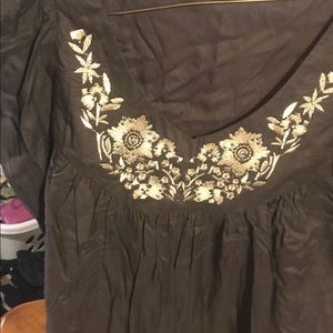 Flower embroidered top
